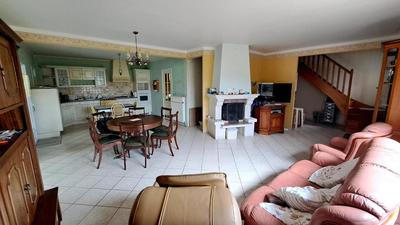 Maison - 135 m² - 6 pièces