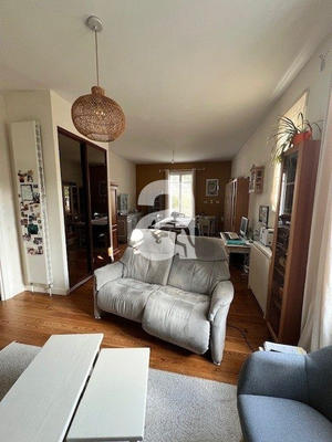 Maison - 110 m² - 8 pièces