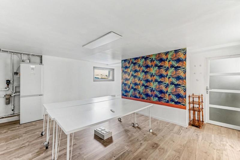 Demeure - 287 m² - 11 pièces