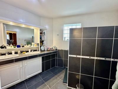 Appartement - 89 m² - 3 pièces