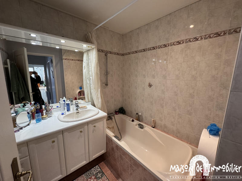 Appartement - 77 m² - 3 pièces