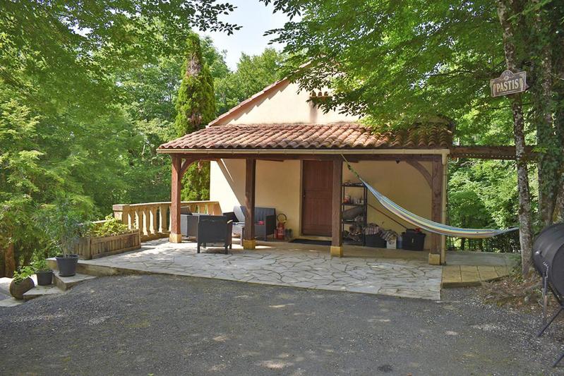 Maison - 213 m² - 10 pièces