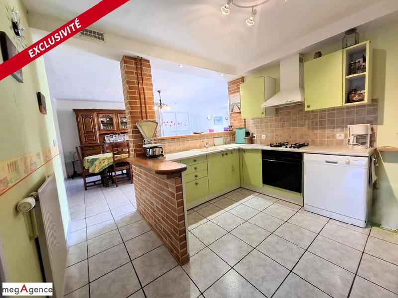 Maison - 220 m² - 7 pièces