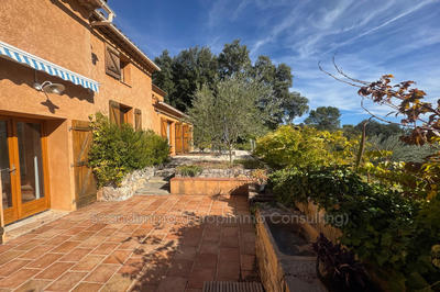 Maison - 169 m² - 7 pièces