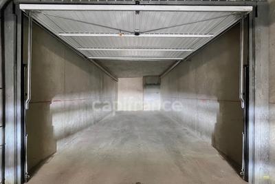 Garage - 25 m²