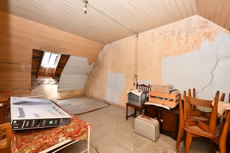 Maison - 93 m² - 5 pièces