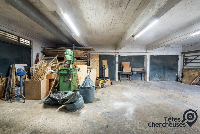 Local commercial - 317 m² - 12 pièces