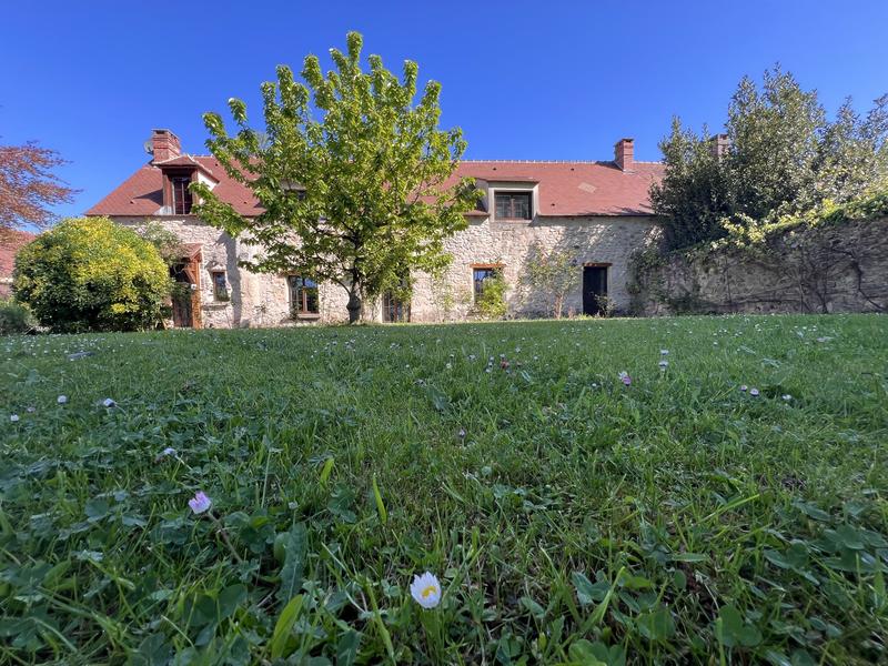 Maison en pierre - 204 m² - 5 pièces