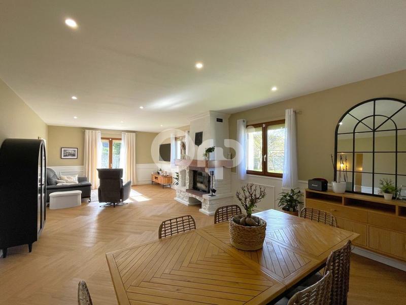 Maison - 184 m² - 6 pièces