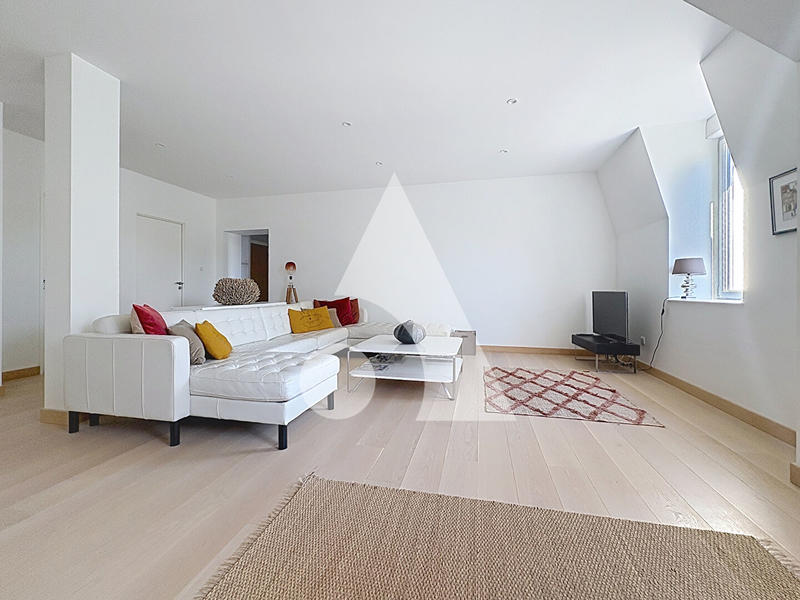 Appartement - 143 m² - 5 pièces