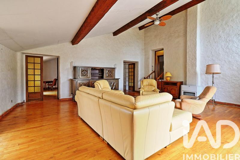 Maison - 275 m² - 10 pièces