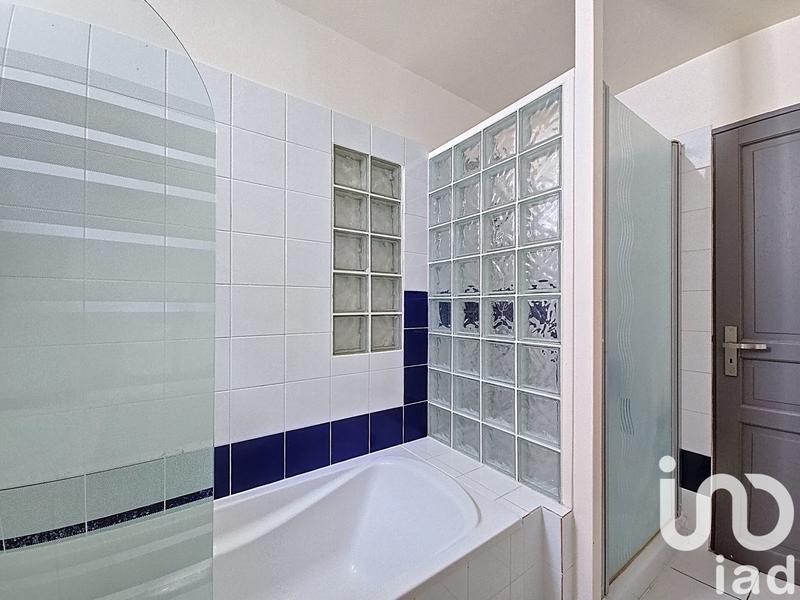 Maison - 200 m² - 7 pièces