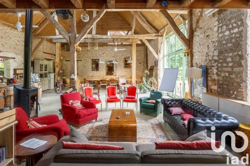 Maison - 815 m² - 20 pièces