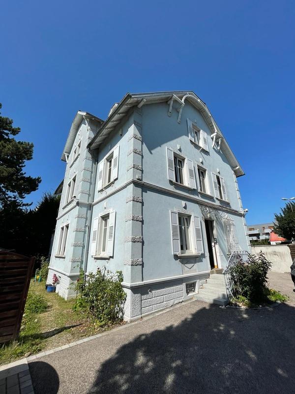 Appartement - 134 m² - 5 pièces