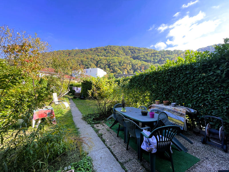 Maison - 93 m² - 5 pièces