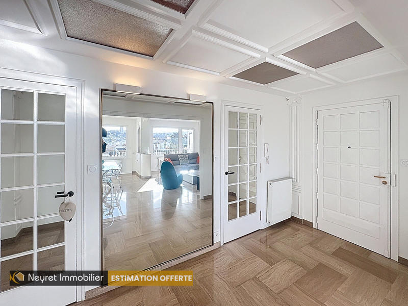 Appartement - 112 m² - 5 pièces