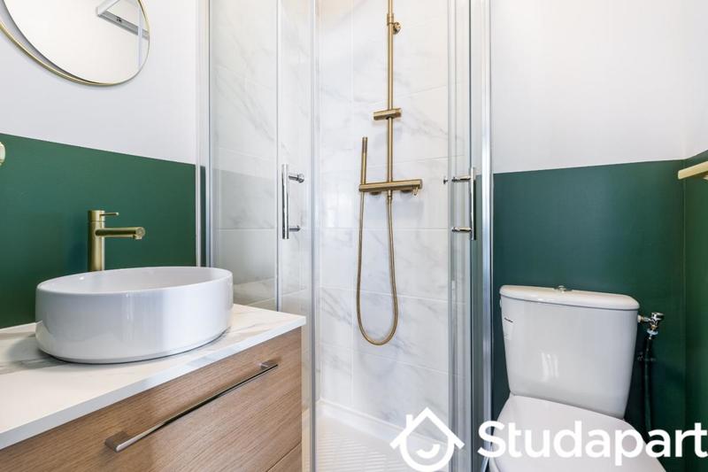 Chambre - 13 m² - 1 pièce