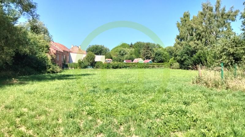 Terrain constructible - 794 m²
