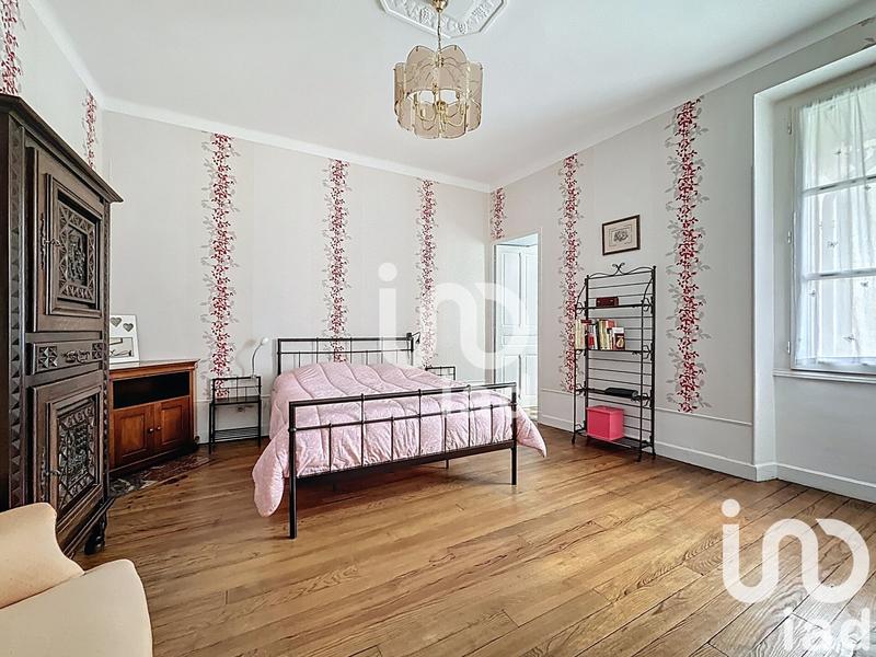 Maison de ville - 364 m² - 9 pièces