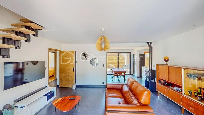 Maison - 140 m² - 7 pièces