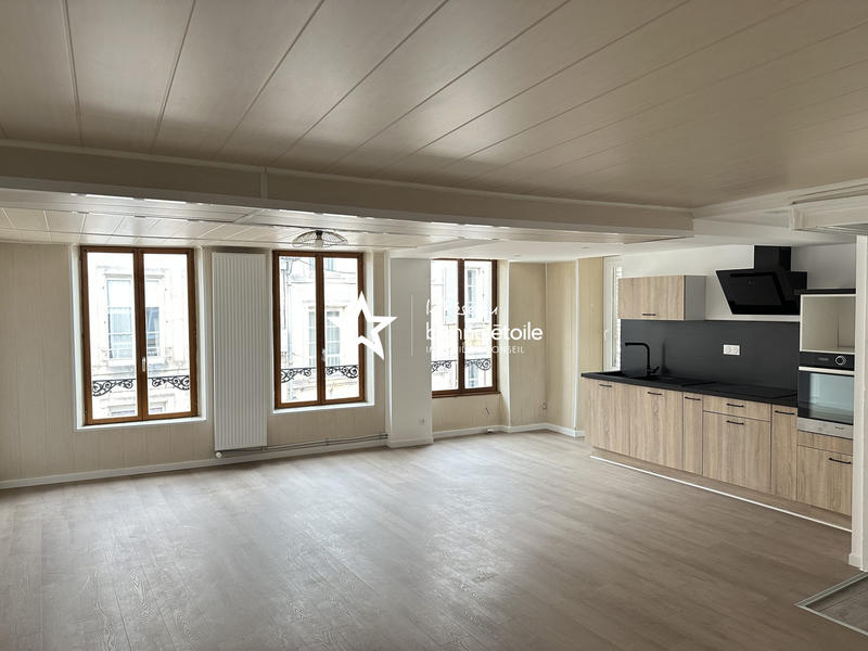 Appartement - 102 m² - 4 pièces