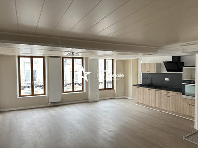 Appartement - 102 m² - 4 pièces