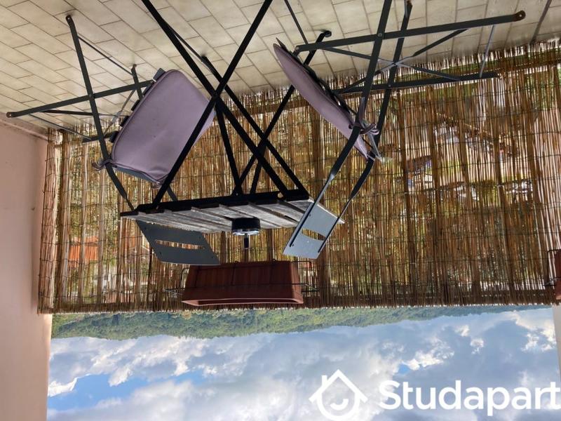 Chambre - 9 m² - 1 pièce