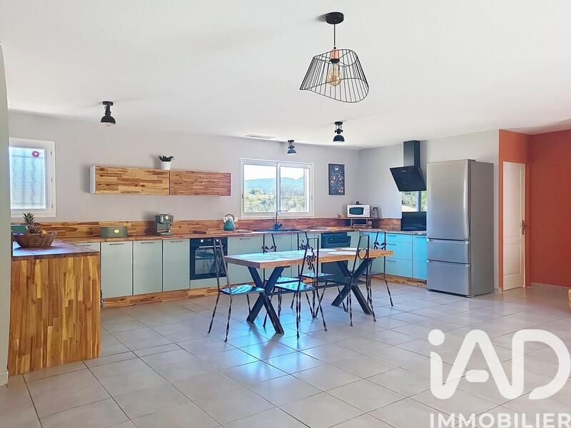 Maison - 162 m² - 6 pièces