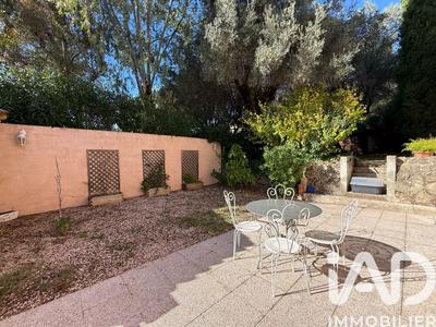 Maison - 219 m² - 6 pièces