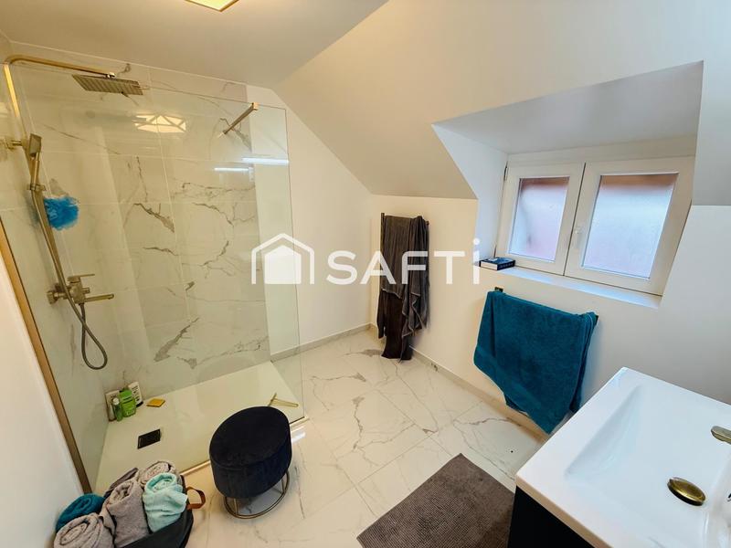 Maison - 108 m² - 4 pièces