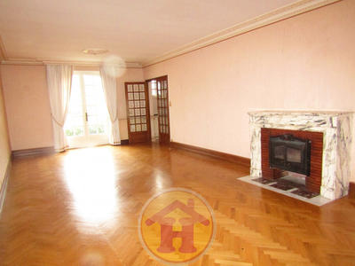 Maison - 162 m² - 6 pièces