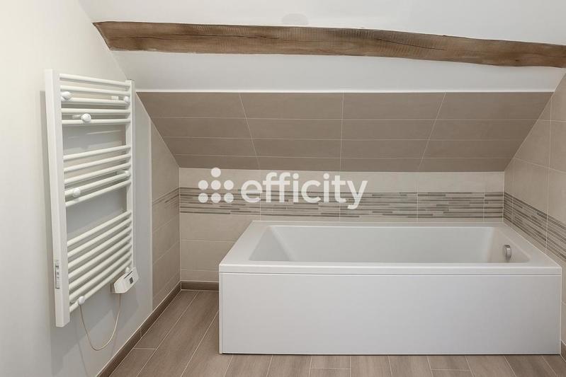 Maison - 70 m² - 4 pièces