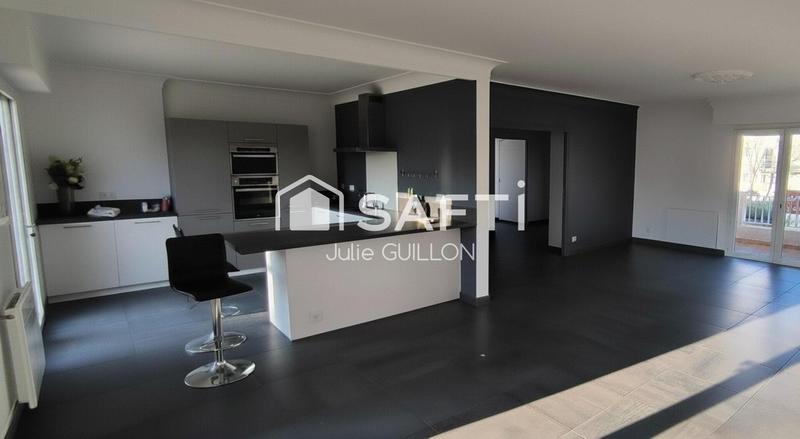 Appartement - 110 m² - 4 pièces