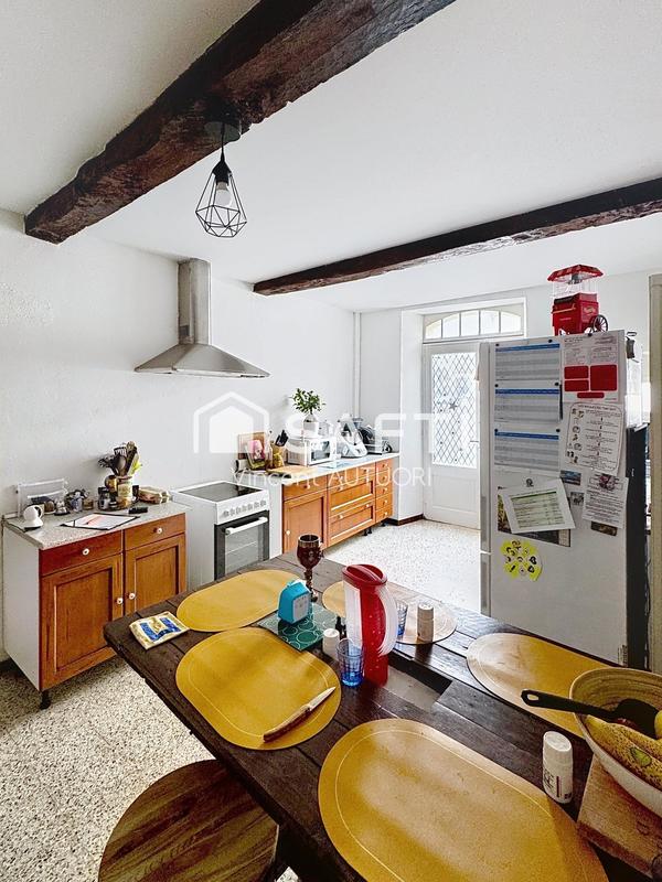 Maison - 198 m² - 7 pièces