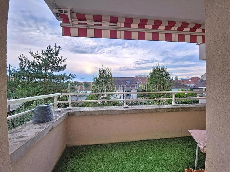 Appartement - 65 m² - 2 pièces