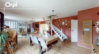 Maison - 139 m² - 5 pièces