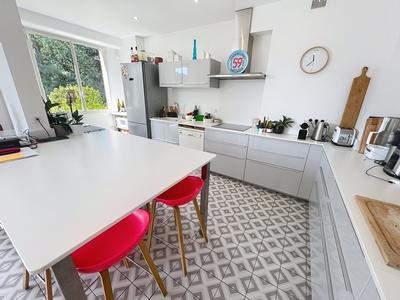 Appartement - 123 m² - 6 pièces