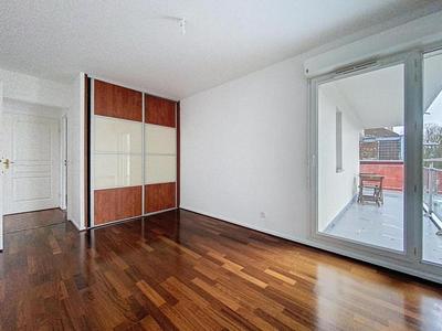 Appartement - 107 m² - 4 pièces