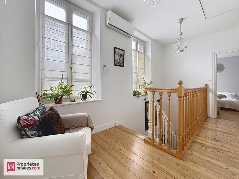 Maison - 200 m² - 5 pièces