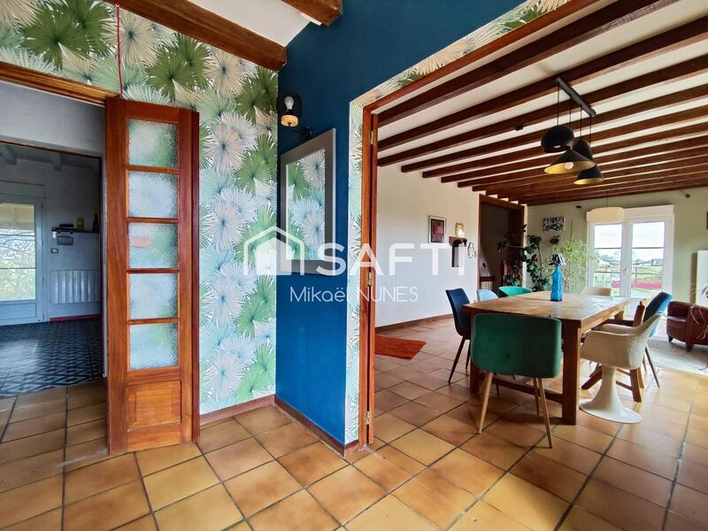 Villa - 185 m² - 7 pièces