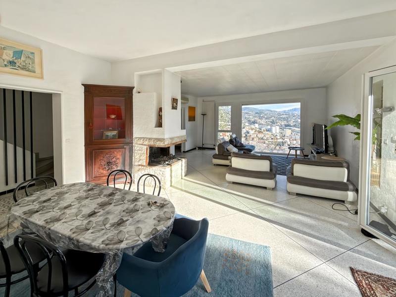 Villa - 160 m² - 5 pièces