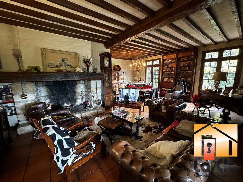 Maison ancienne - 237 m² - 6 pièces