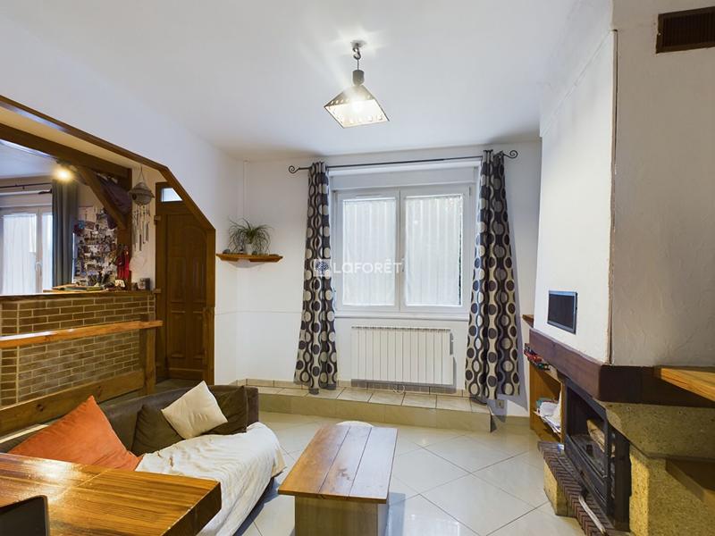 Maison - 80 m² - 4 pièces