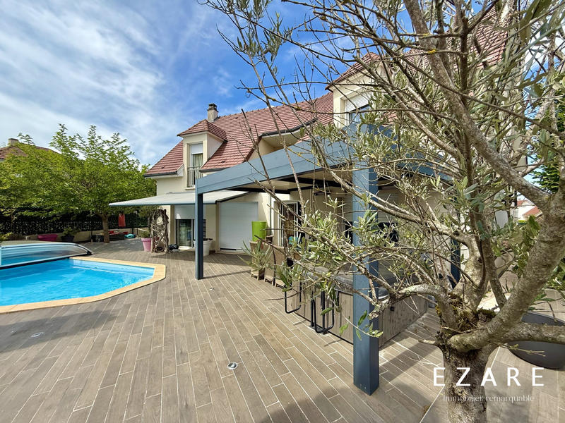 Maison - 165 m² - 7 pièces