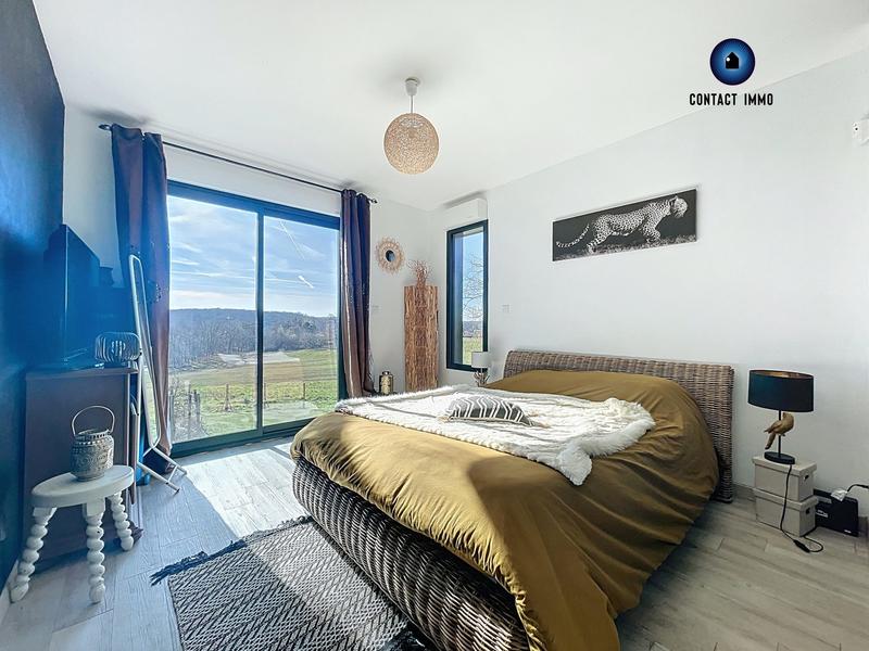 Maison - 183 m² - 6 pièces