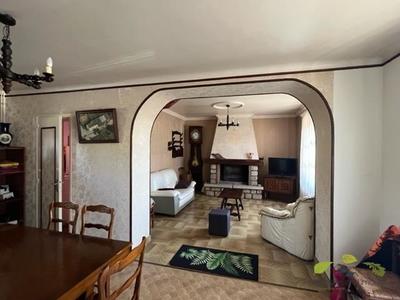 Propriété - 95 m² - 3 pièces