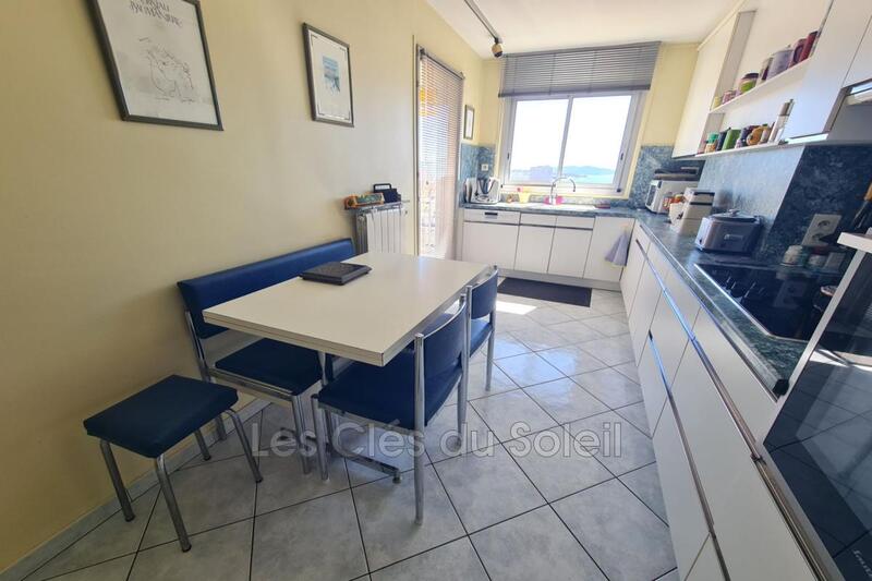 Appartement - 90 m² - 4 pièces