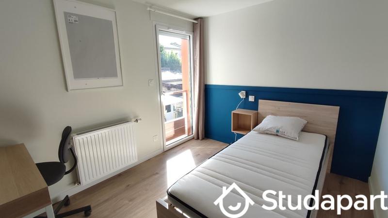 Chambre - 11 m² - 1 pièce