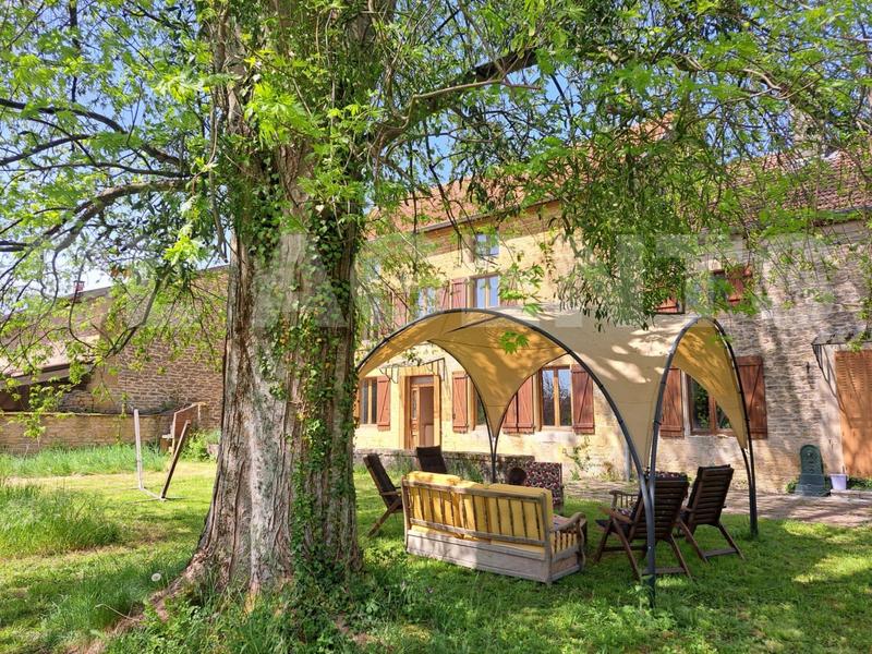 Villa - 546 m² - 15 pièces