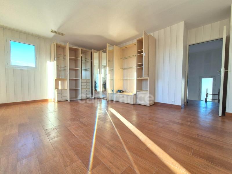 Maison - 190 m² - 7 pièces